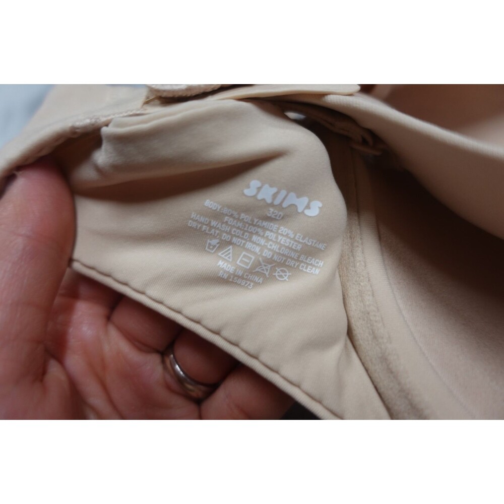 Skims 32D Sand Fits Everybody Scoop Plunge‎ Bra BR-UWR-1997 NWT - Picture 2 of 5
